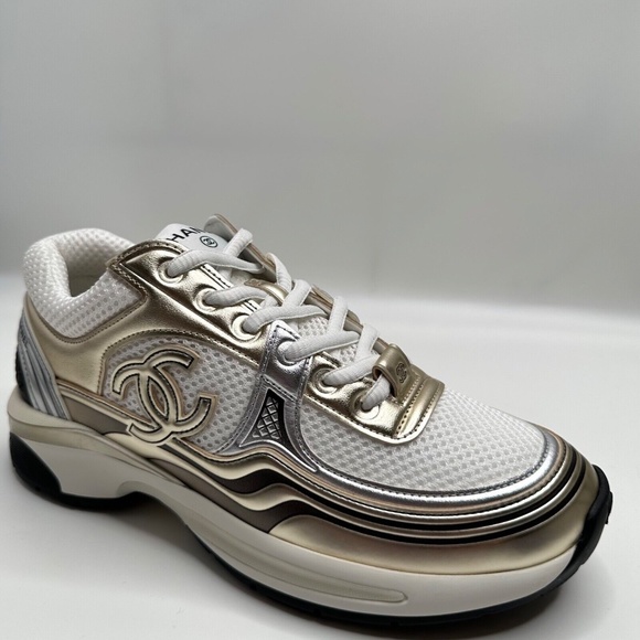 ❌❌SOLD Chanel 2023 White Black Gold Silver CC Logo Trainers Runners Sneakers - Picture 10 of 14